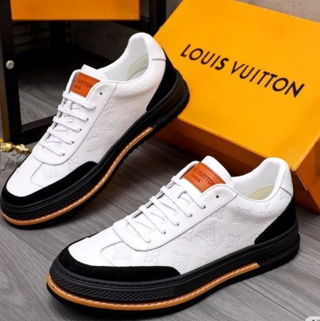 Sepatu LV