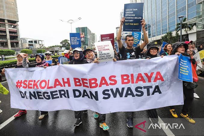 Sekolah Swasta Gratis Dimulai Juli 2025: Harapan Baru bagi Pendidikan Anak Jakarta