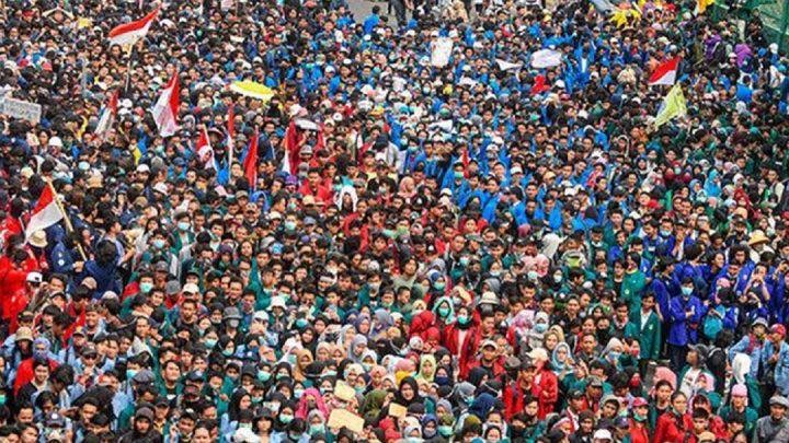 Jakarta Membara! Ribuan Buruh Kepung DPR, Tuntut Keadilan yang Lama Dirampas