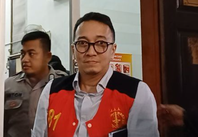 Rajo Emirsyah Diduga Gunakan Uang Judi Online Liburan ke Luar Negeri Bersama Pacar