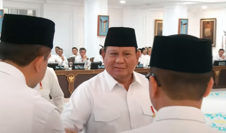 Prabowo Beri Sinyal Reshuffle Kabinet: Menteri Lambat Siap Diganti