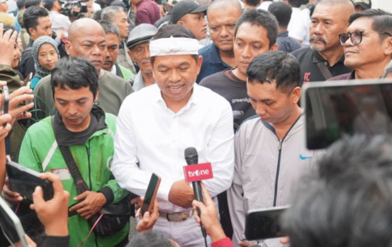 Perbedaan Pernyataan Dedi Mulyadi Dipermasalahkan,  Jokowi Terang Benderang Bohongnya Tak Tersentuh Hukum