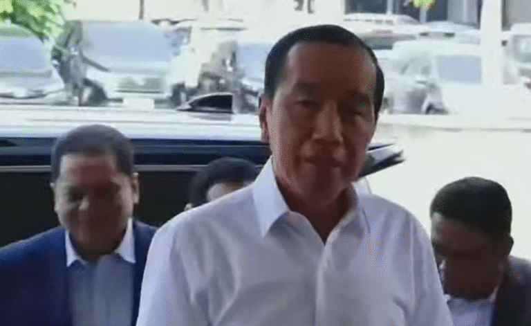 Jokowi Diperiksa di Polresta Solo Terkait Laporan Dugaan Ijazah Palsu