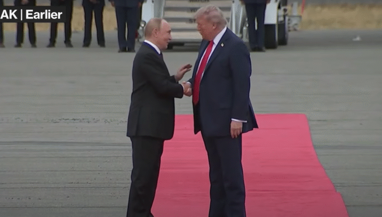 Trump dan Putin Bertemu di Alaska, Dialog Produktif Tanpa Kontrak Damai